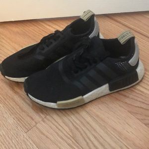 Black Adidas NMDs